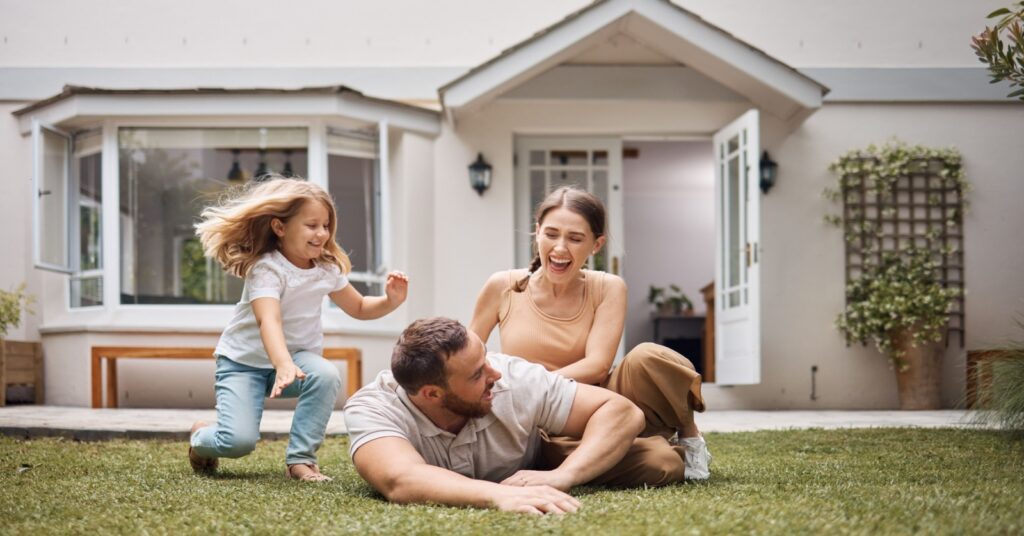 Is Year-Round Pest Control Worth It in Oakdale's Climate?